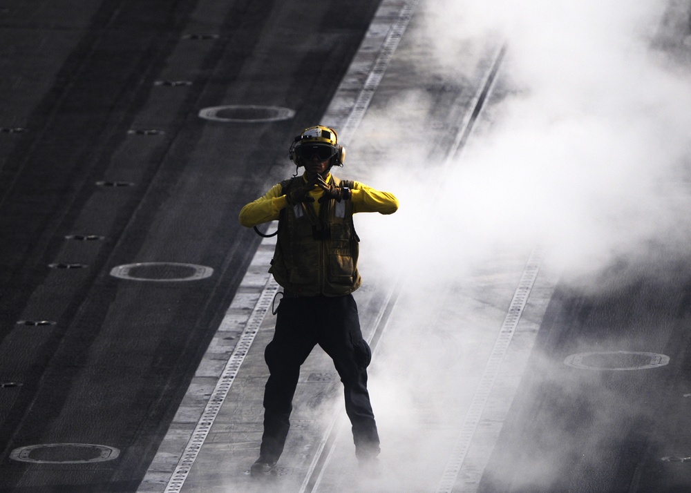 USS Abraham Lincoln flight deck