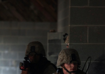 APS-12: GCE Marines MOUT up with AAVs at Combat Town