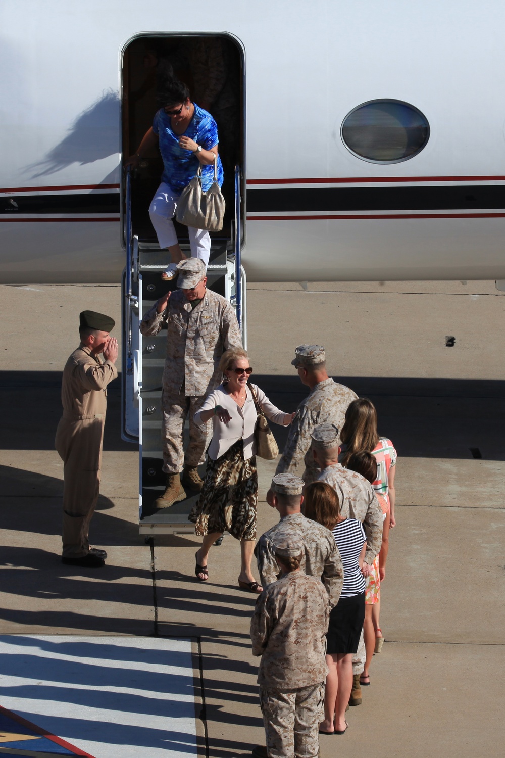 Commandant of the Marine Corps visit to MCAS Miramar