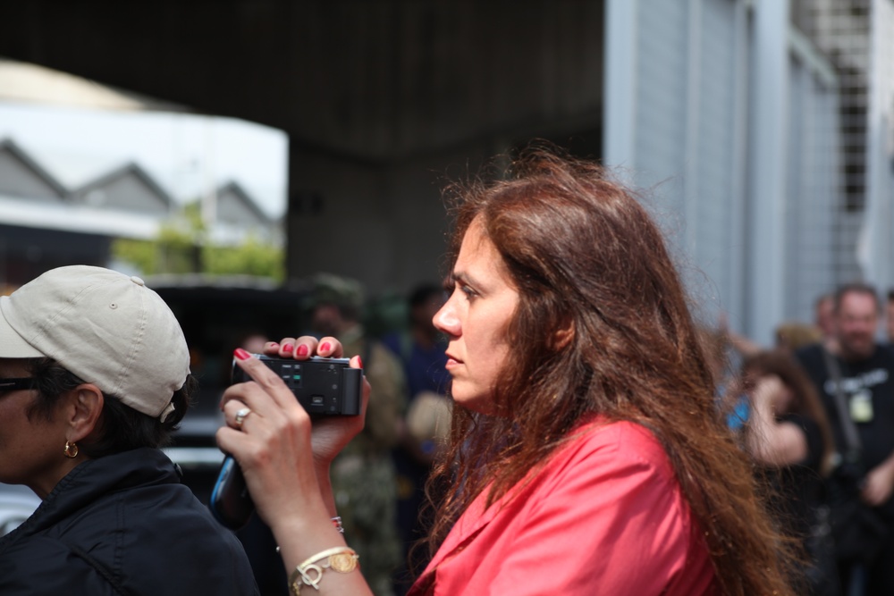 Family welcomes son, future Marine during Fleet Week New York 2012