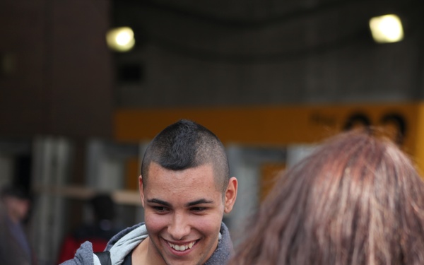 Family welcomes son, future Marine during Fleet Week New York 2012