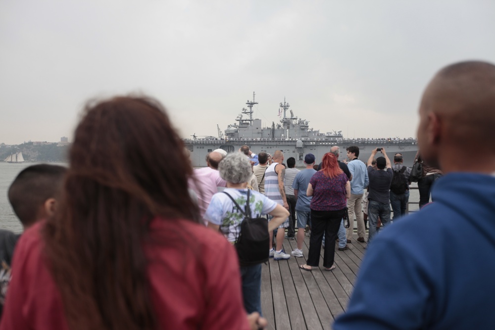 Marines early for Fleet Week New York