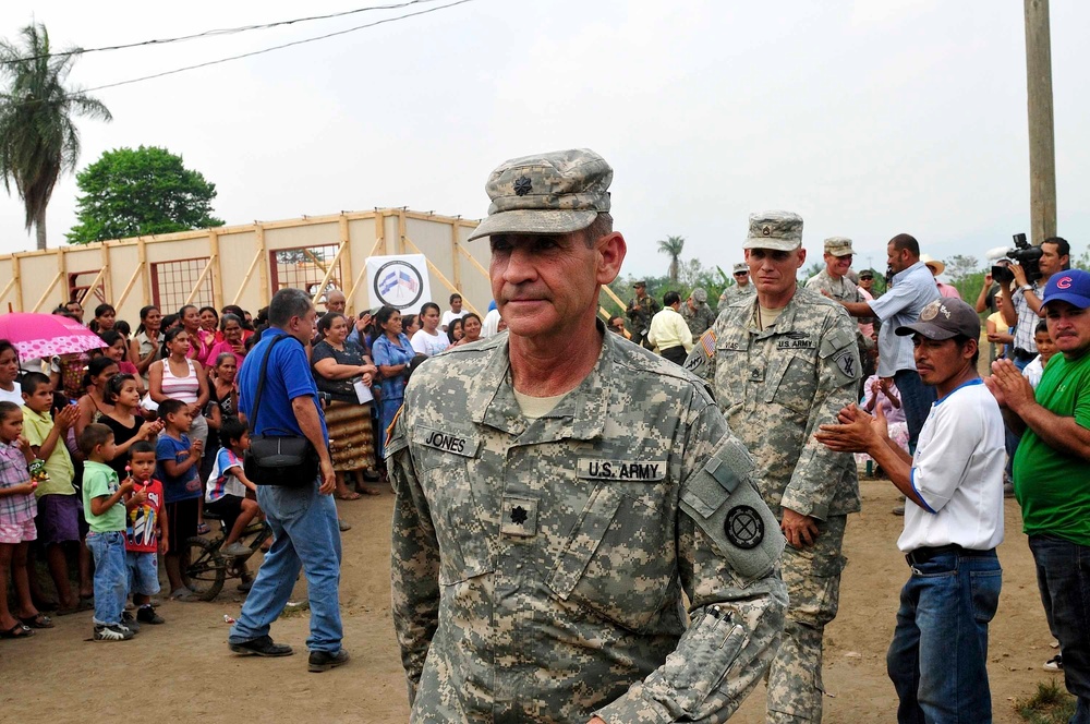 Soldiers celebrate building a schoolhouse for Hondurans