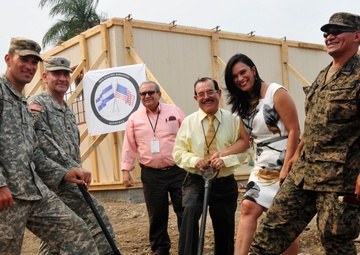 Soldiers celebrate building a schoolhouse for Hondurans