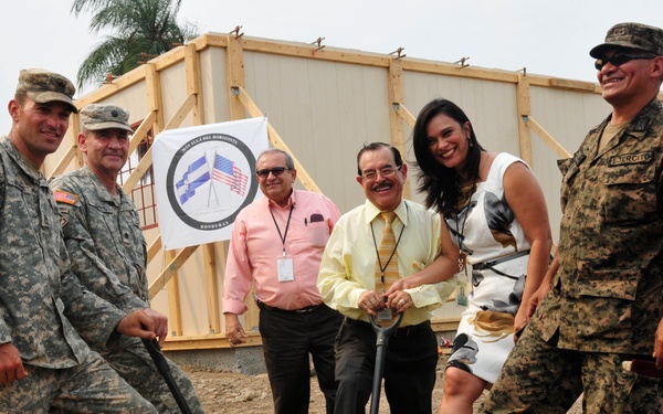 Soldiers celebrate building a schoolhouse for Hondurans