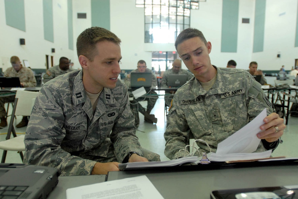 National Guard prepares for 2012 hurricane season during Tampa exercise