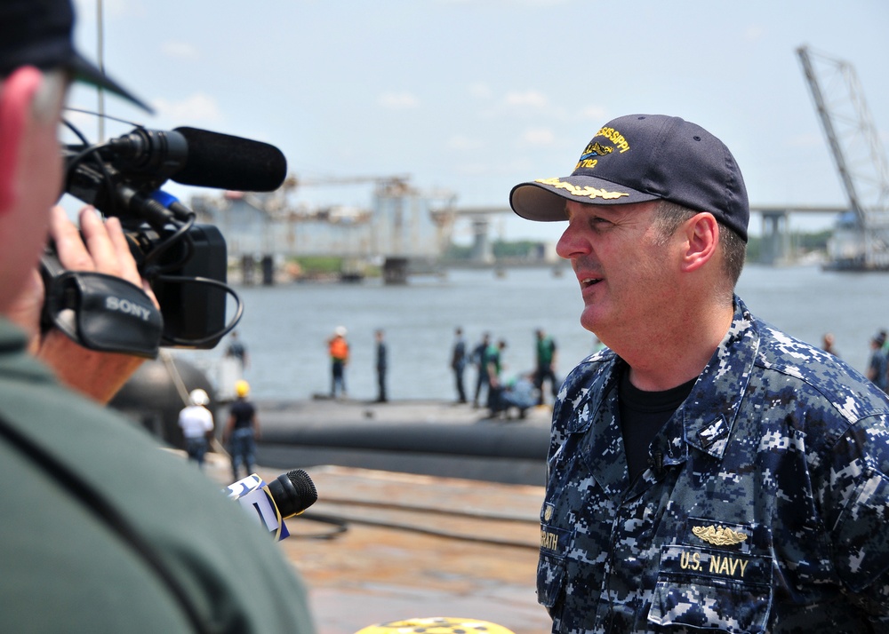 PCU Mississippi arrives at Port of Pascagoula in preparation for commissioning