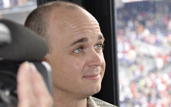 Airman returns from Afghanistan, surprises family at Braves game