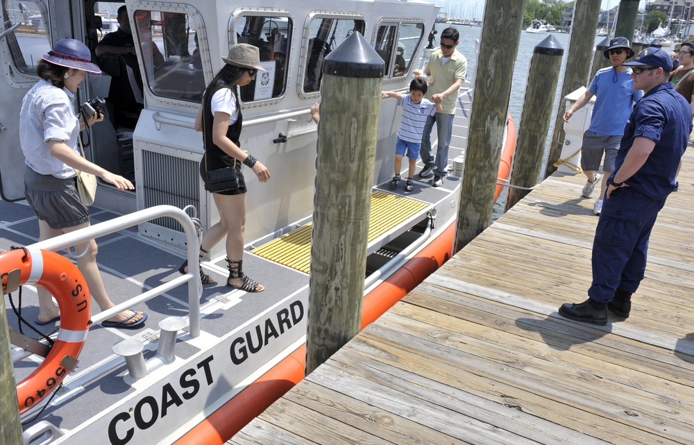 Coast Guard provides boating safety resources
