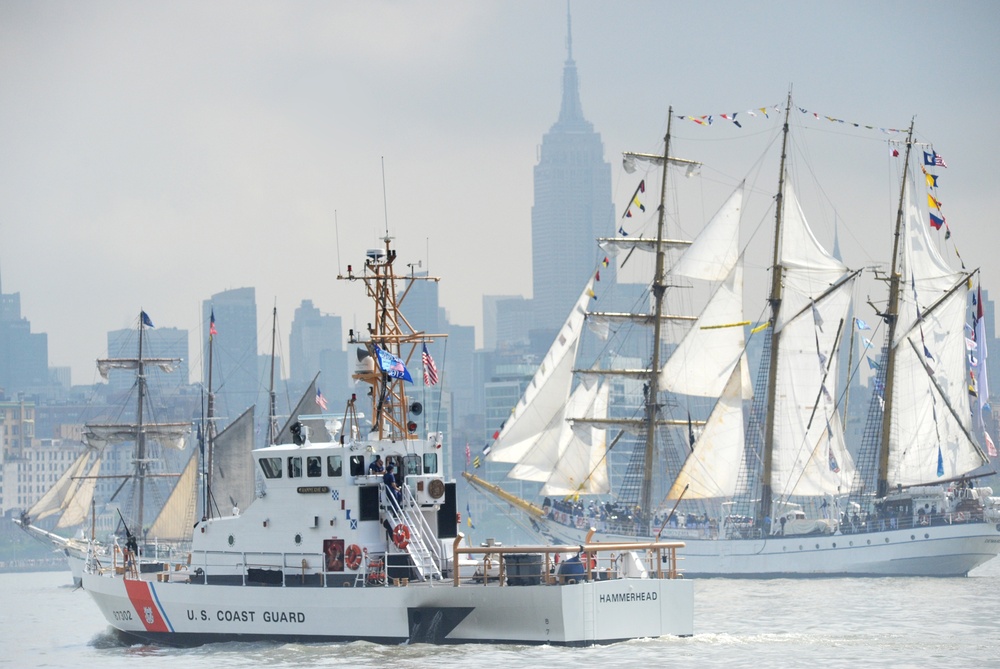 Coast Guard participates in New York City Fleet Week