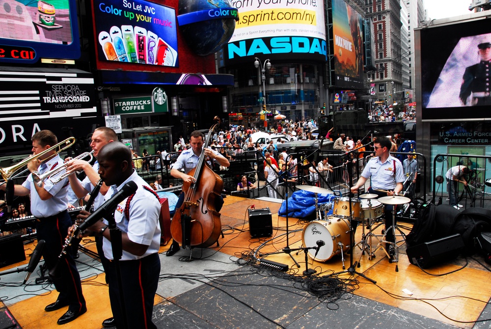 Coast Guard participates in New York City Fleet Week