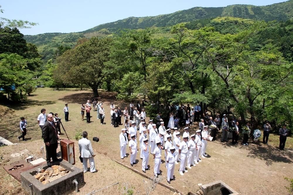 Memorial Day ceremony at Soto Dam