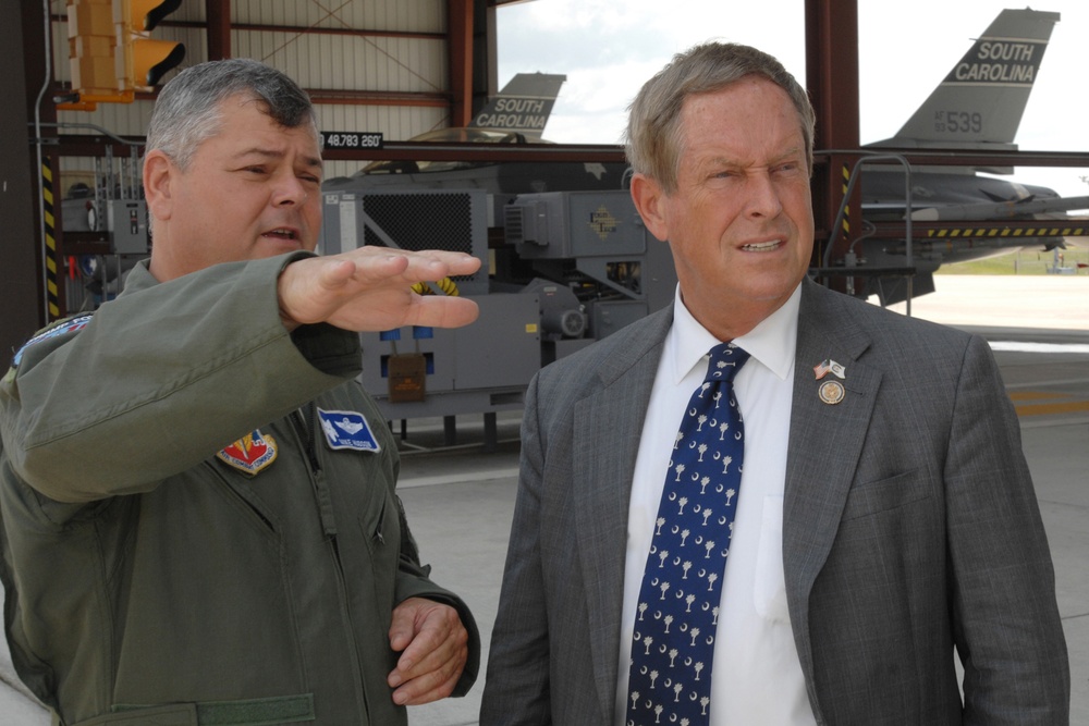 Members of Congress visit McEntire JNGB