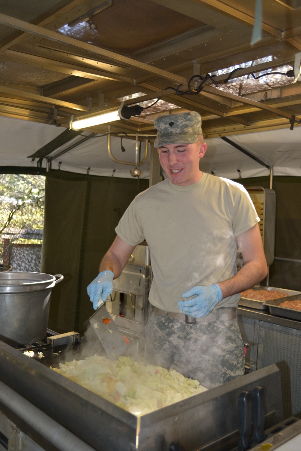 DVIDS - News - Cooking competition heats up