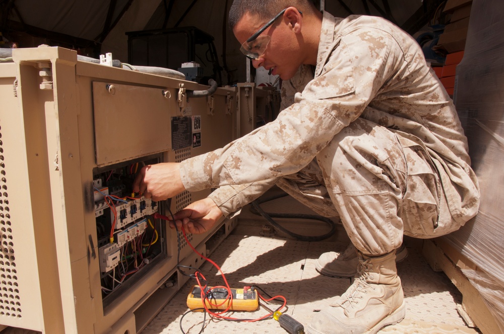 One Marine helps keep Leatherneck cool