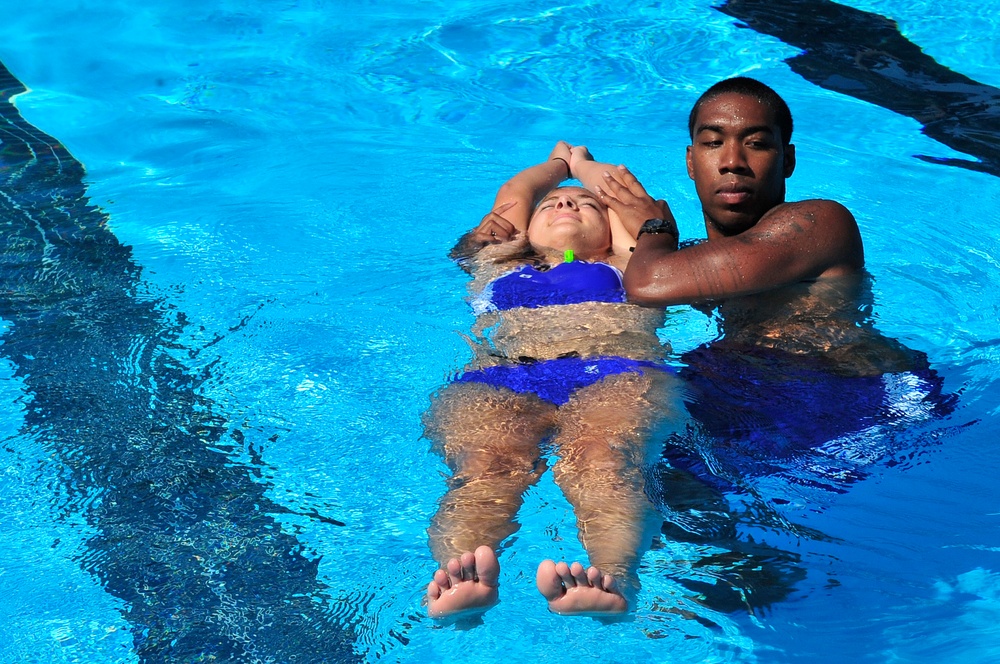 Lifeguard Emergency training at Shaw