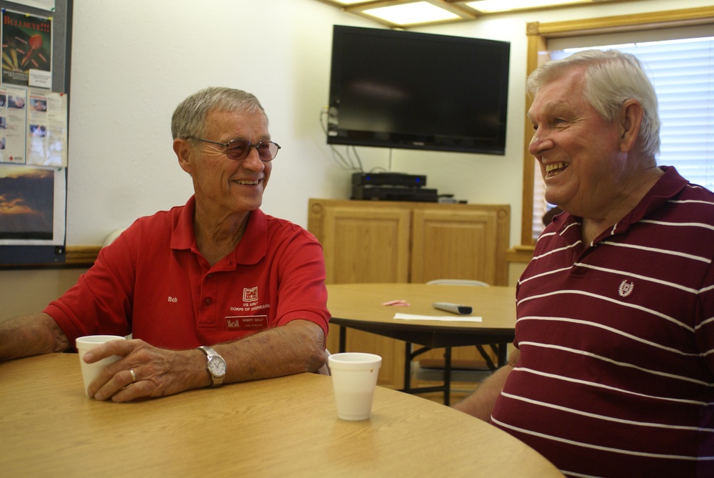 Near-drowning survivors, USACE thank rescuer who pulled victims from sinking boat