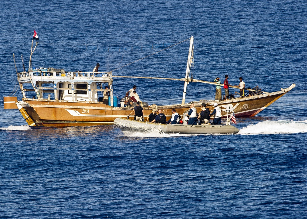 Responding to disabled Yemeni fishing dhow Nahda