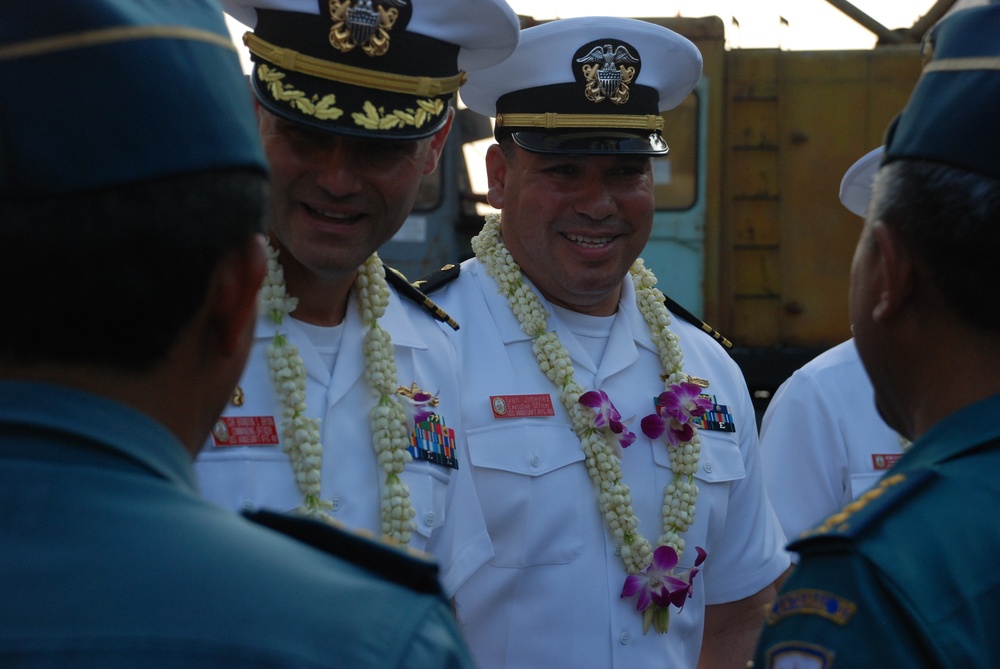 USS Vandegrift arrives in Indonesia for CARAT 2012