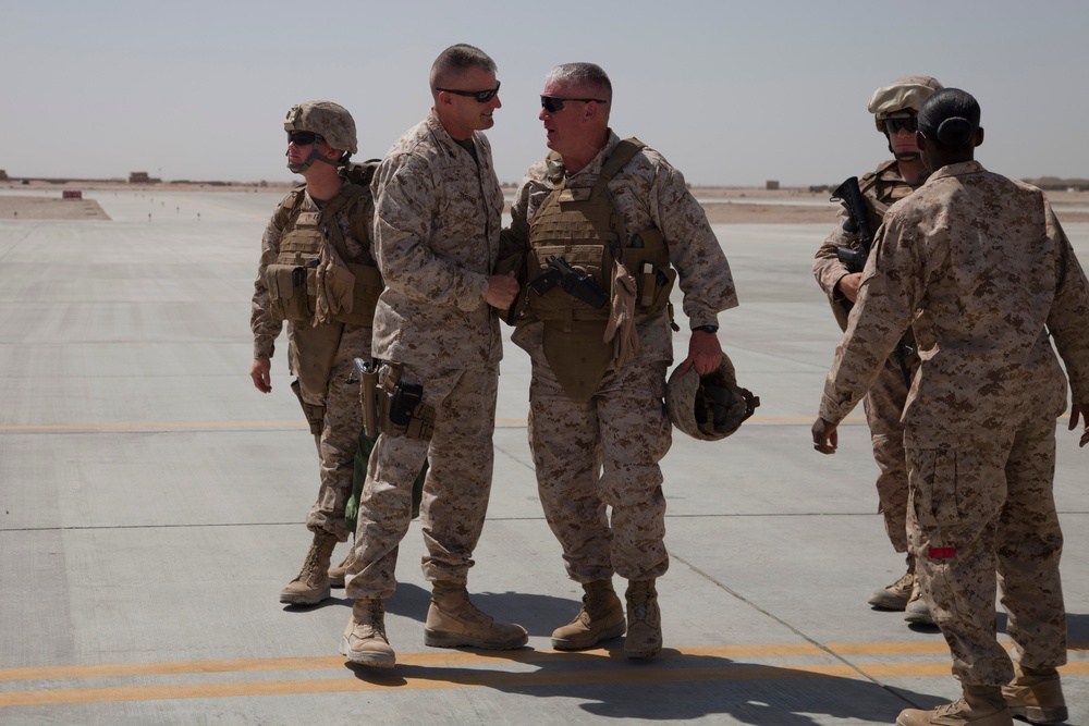 ISAF commander visits troops aboard Camp Dwyer