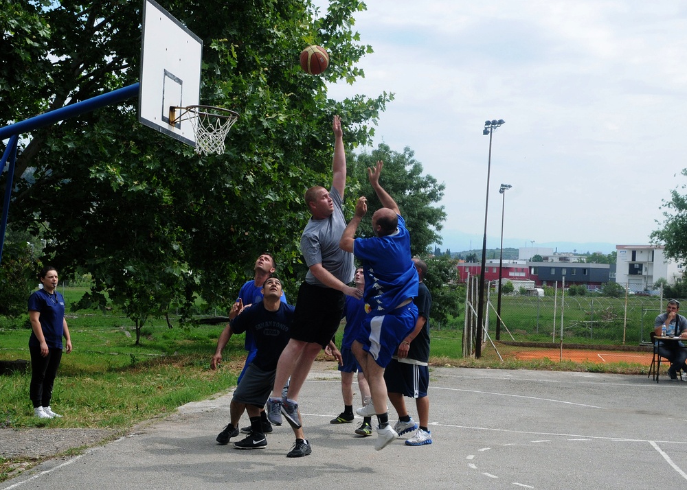 Militaries compete during international Sports Day