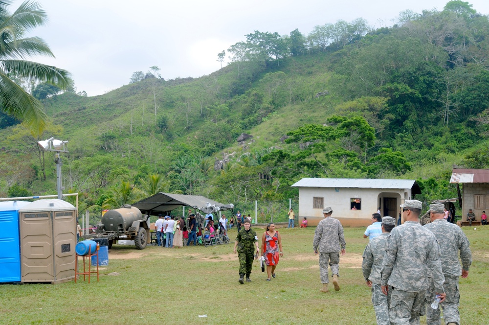 Medical Readiness Training Exercises at San Pedro Sitio, Hounduras