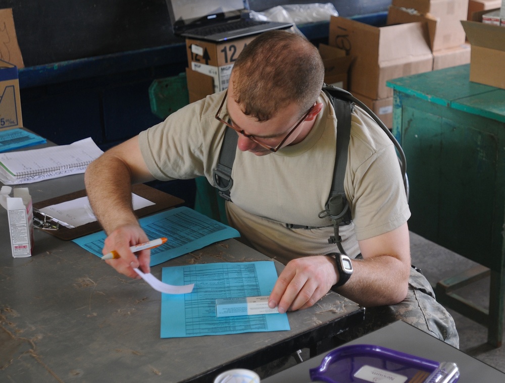 Medical Readiness Training Exercises at San Juan de Sitio, Honduras