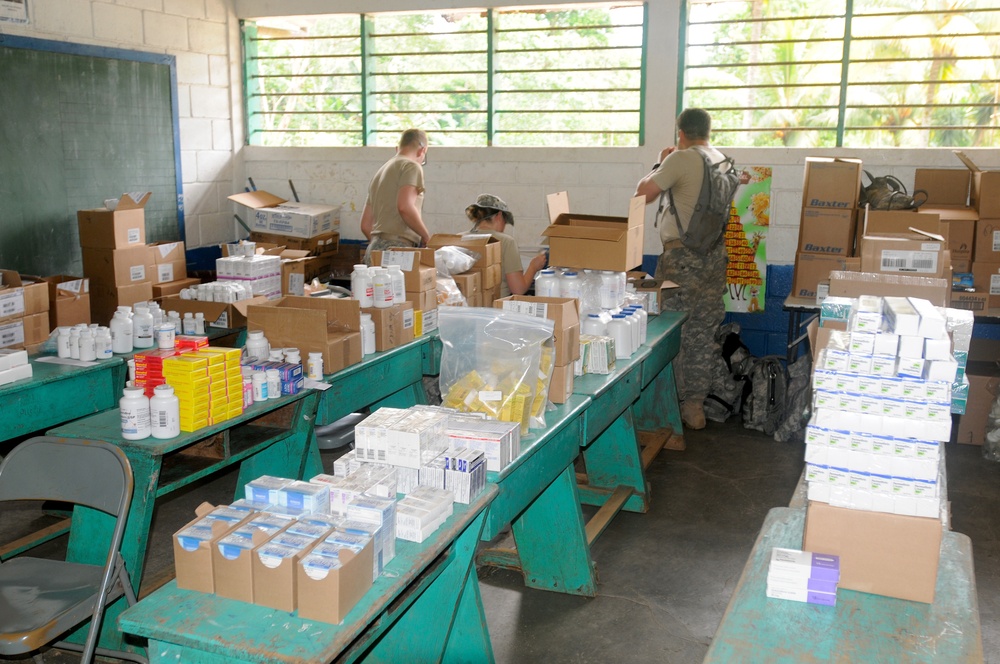 Medical Readiness Training Exercises at San Juan de Sitio, Honduras