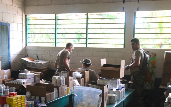 Medical Readiness Training Exercises at San Juan de Sitio, Honduras