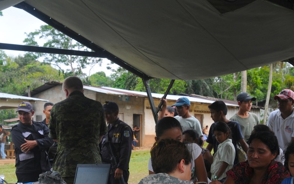 Medical Readiness Training Exercises at San Juan de Sitio, Honduras