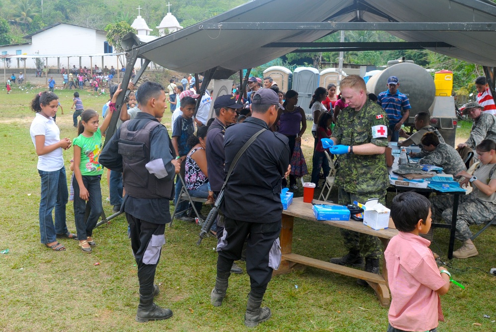 Medical Readiness Training Exercises at San Juan de Sitio, Honduras