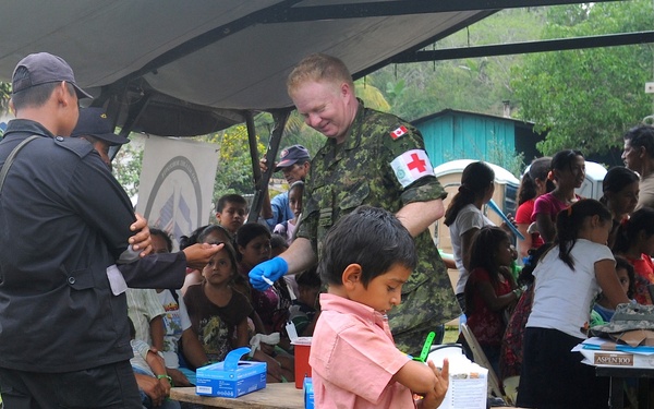 Medical Readiness Training Exercises at San Juan de Sitio, Honduras