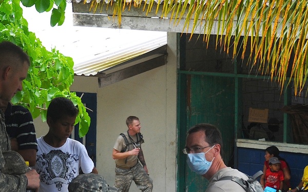 Medical Readiness Training Exercises at San Juan de Sitio, Honduras