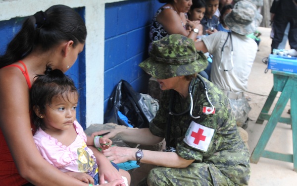 Medical Readiness Training Exercises at San Juan de Sitio, Honduras