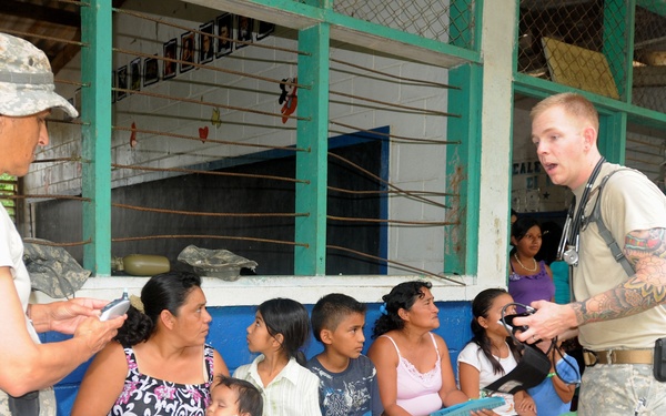 Medical Readiness Training Exercises at San Juan de Sitio, Honduras