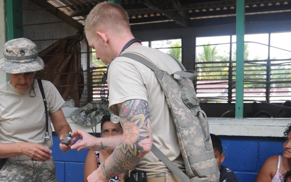 Medical Readiness Training Exercises at San Juan de Sitio, Honduras