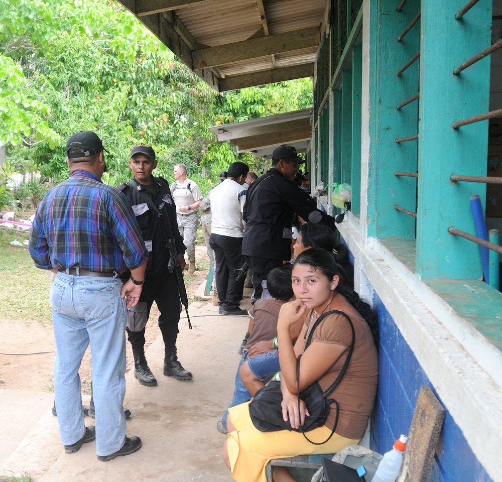 Medical Readiness Training Exercises at San Juan de Sitio, Honduras