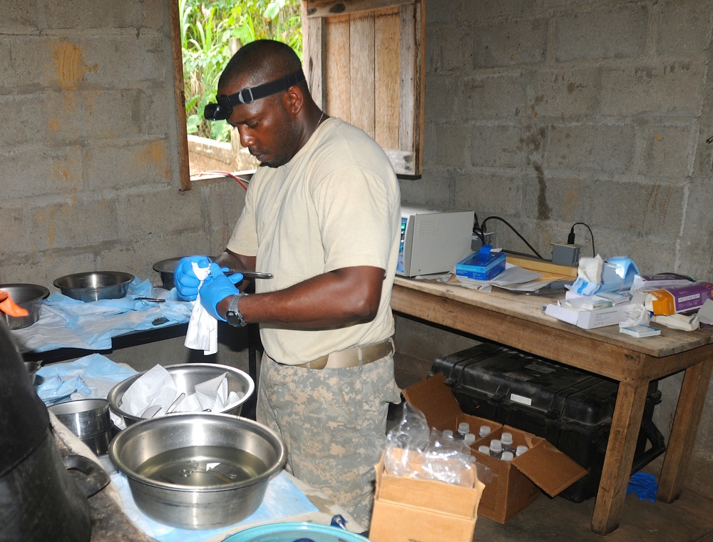 Medical Readiness Training Exercises at San Juan de Sitio, Honduras