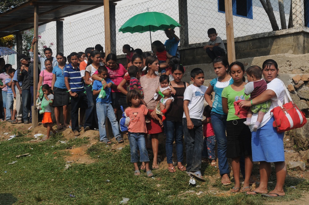 Medical Readiness Training Exercises at San Juan de Sitio, Honduras