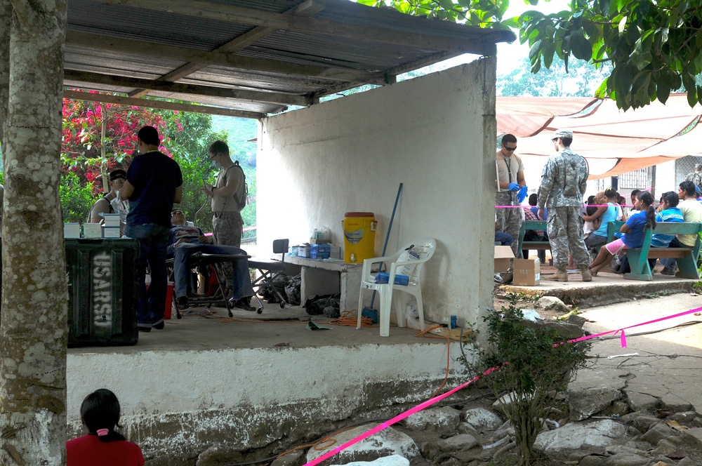 Medical Readiness Training Exercises at San Juan de Sitio, Honduras