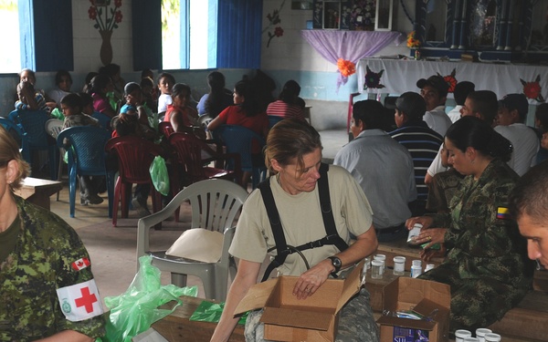 Medical Readiness Training Exercises at San Juan de Sitio, Honduras