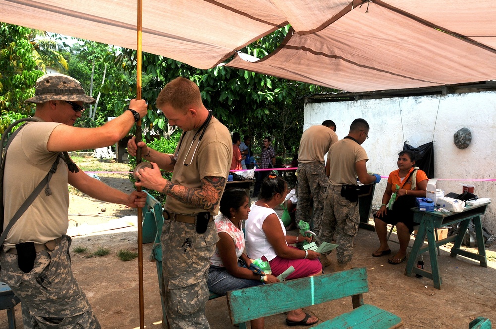 Medical Readiness Training Exercises at San Juan de Sitio, Honduras