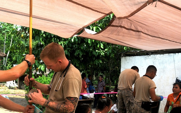 Medical Readiness Training Exercises at San Juan de Sitio, Honduras