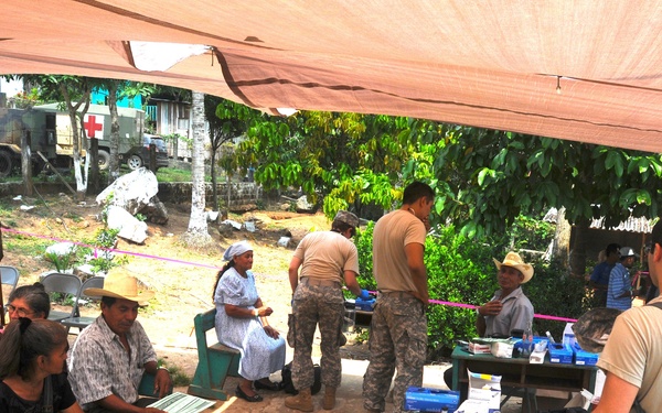 Medical Readiness Training Exercises at San Juan de Sitio, Honduras