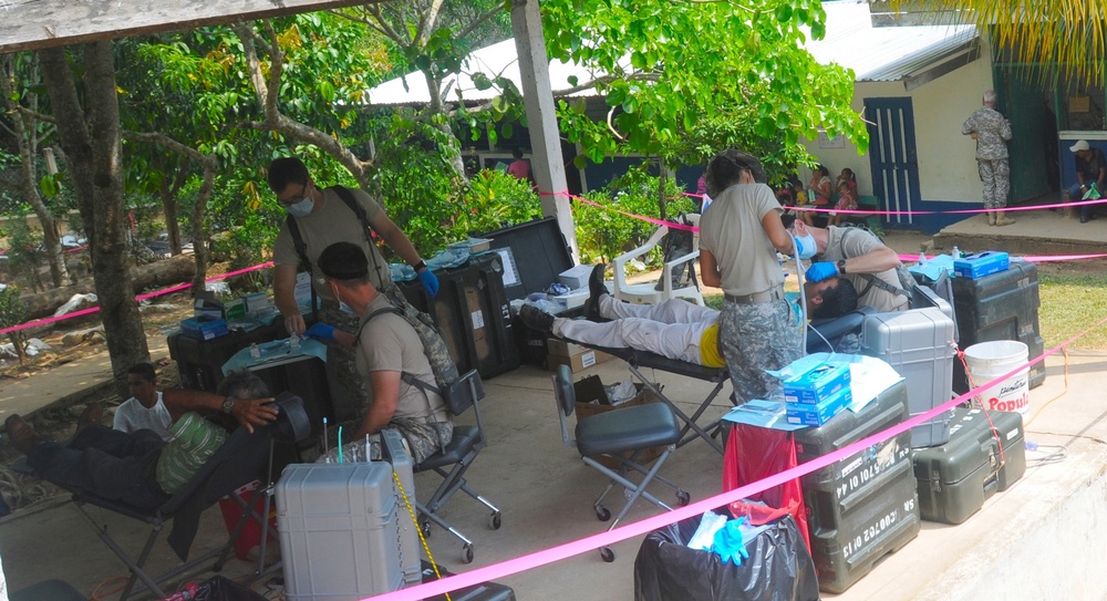 Medical Readiness Training Exercises at San Juan de Sitio, Honduras