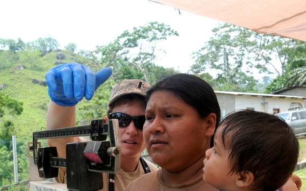 Medical Readiness Training Exercises at San Juan de Sitio, Honduras