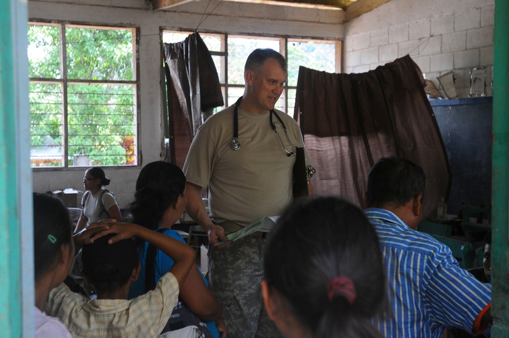 Medical Readiness Training Exercises at San Juan de Sitio, Honduras