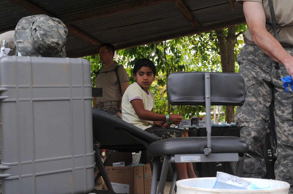 Medical Readiness Training Exercises at San Juan de Sitio, Honduras