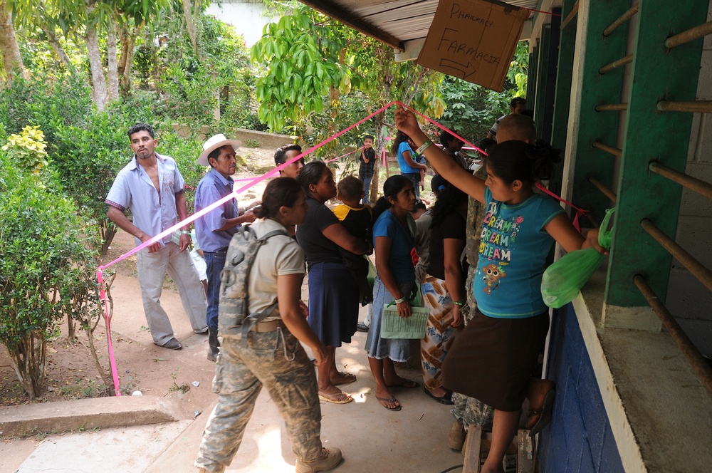 Medical Readiness Training Exercises at San Juan de Sitio, Honduras