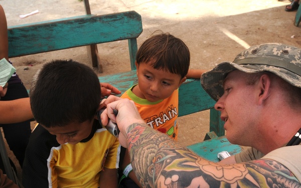 Medical Readiness Training Exercises at San Juan de Sitio, Honduras